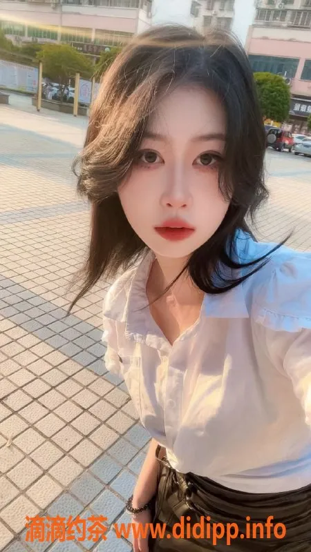 长沙楼凤-星沙小金，163cm 19岁 36B 服务优质