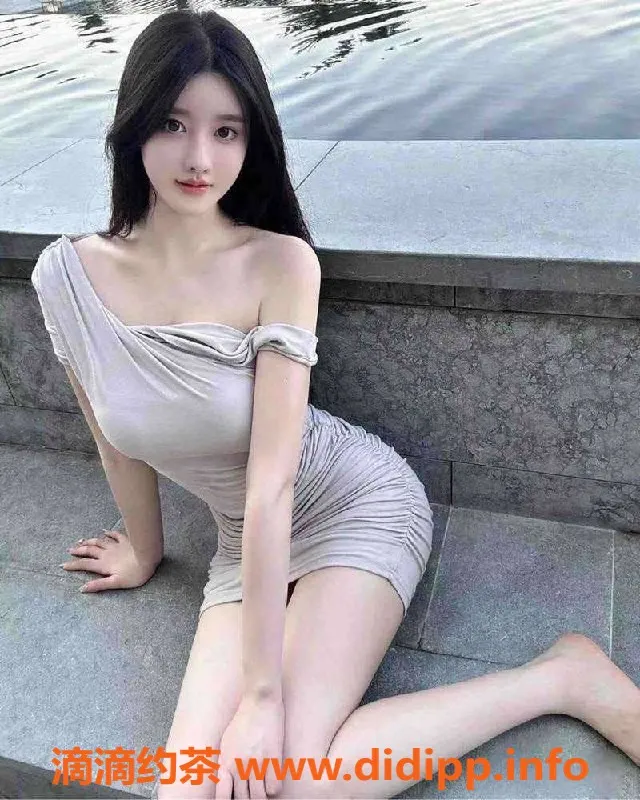 赣州楼凤-04年纯品尤物！172cm D杯，超高颜值与身材兼备