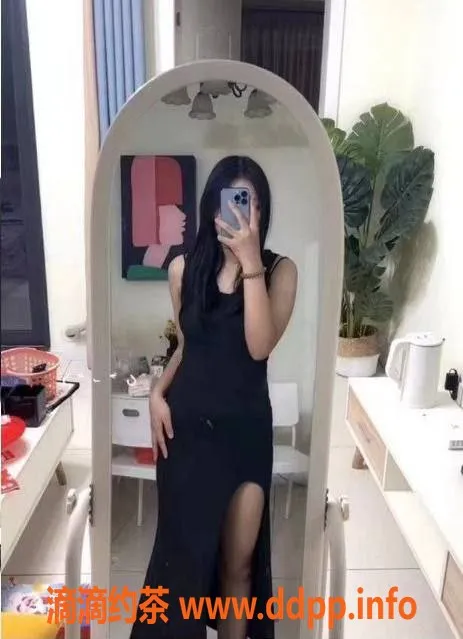 成都楼凤-金牛区嫩妹雯雯，17岁，165身高，90斤