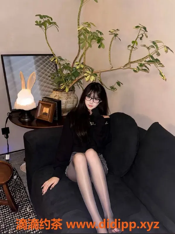 嘉兴楼凤资源信息,嘉兴静香，167cm大学生黑丝女神，身材诱人