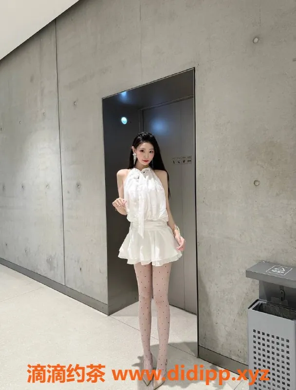 嘉兴楼凤-湖州嫣儿，172身高，90体重，蜜桃臀诱惑