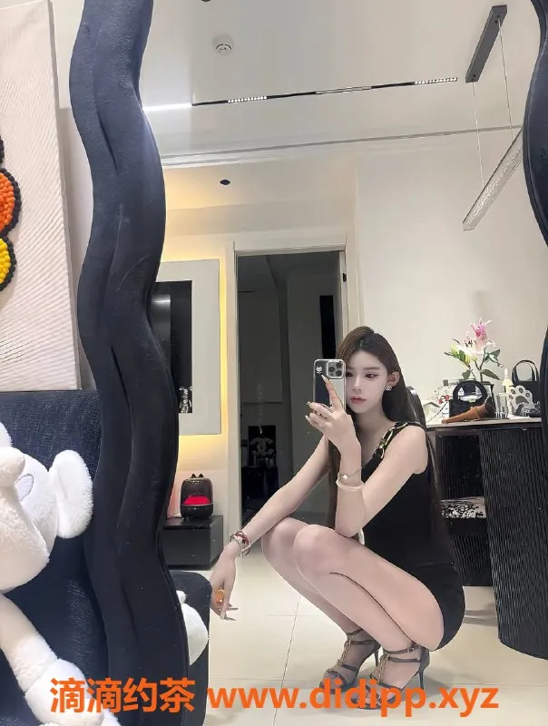 嘉兴楼凤资源信息,嘉兴草莓，身高174，体重90的完美模特