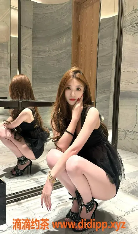 嘉兴楼凤-湖州吴兴区晶晶，175CM美腿C罩杯，92斤热情服务