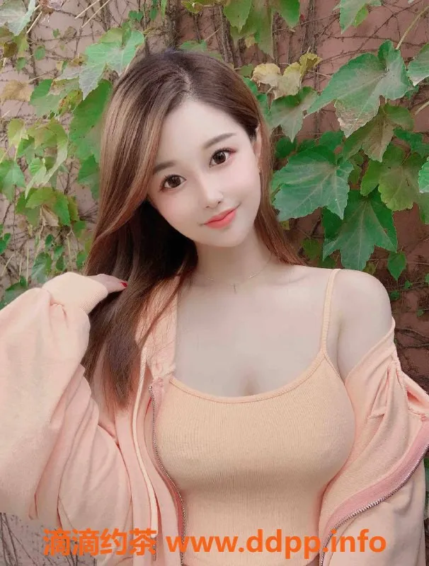 乌鲁木齐外围-乌市170裸脚大D妹子，3000元起