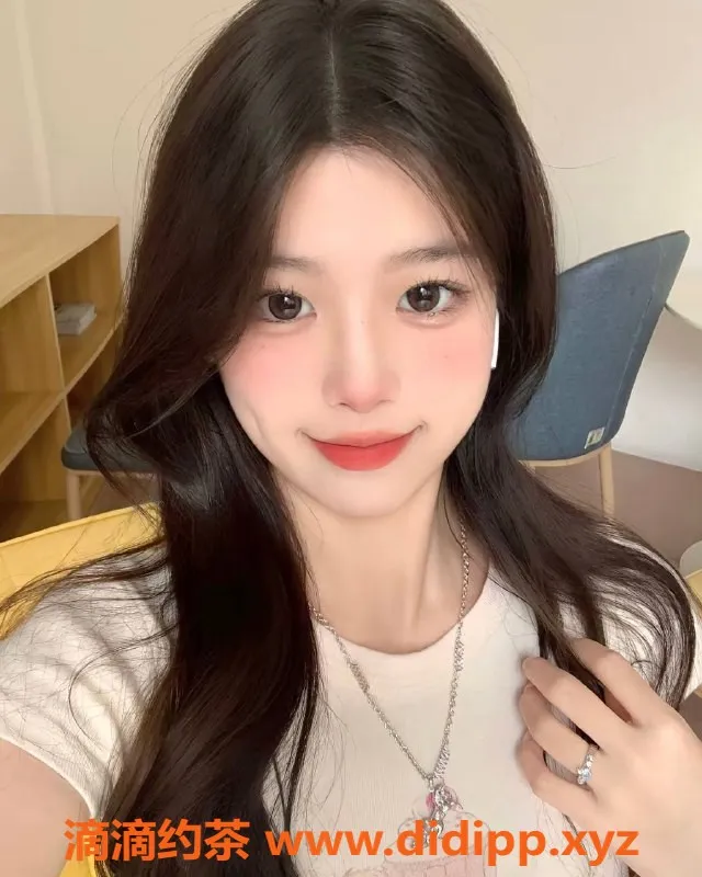 嘉兴楼凤-湖州可爱琳儿：165娇小妹子，90斤热情服务