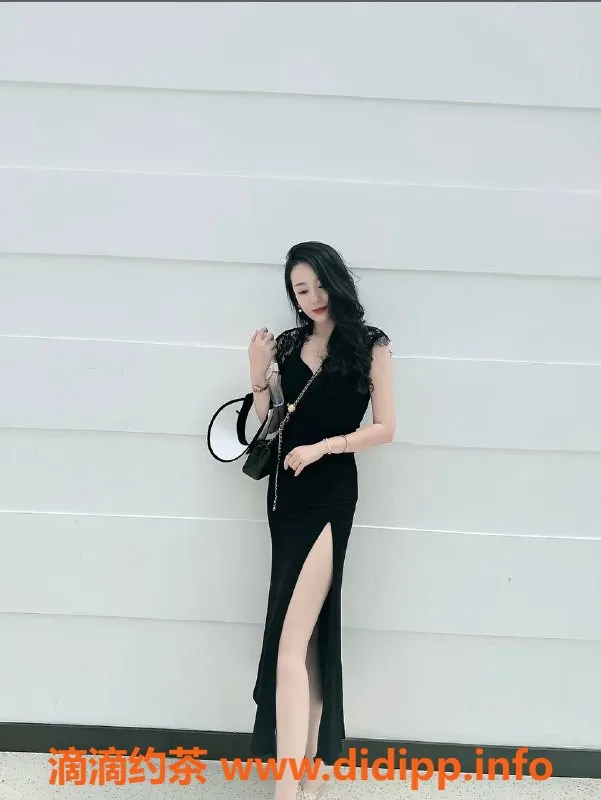 嘉兴楼凤-湖州小高：性感少妇，168身材92公斤，调情服务超赞