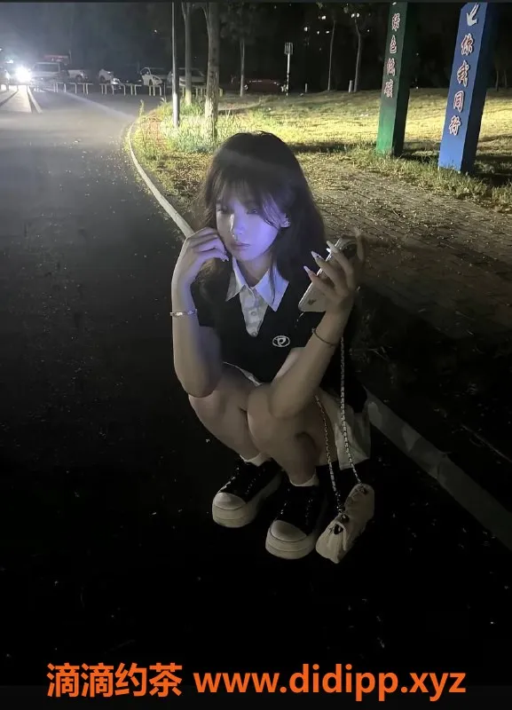 嘉兴楼凤-嘉兴秀洲区草莓🍓，164高挑身材，82斤嫩妹