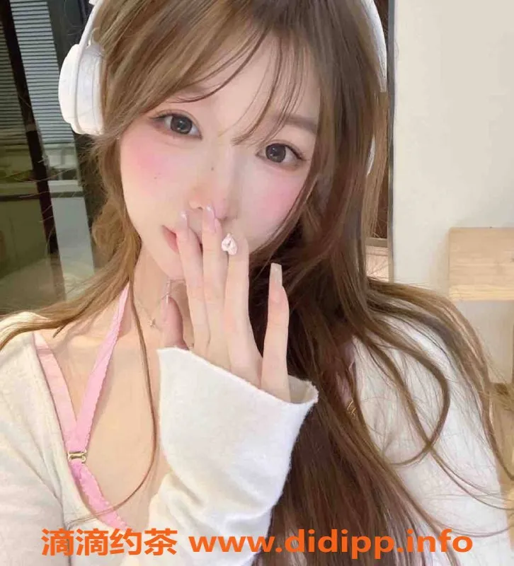 乌鲁木齐外围-乌市04年新人173/3000元，甜美可爱