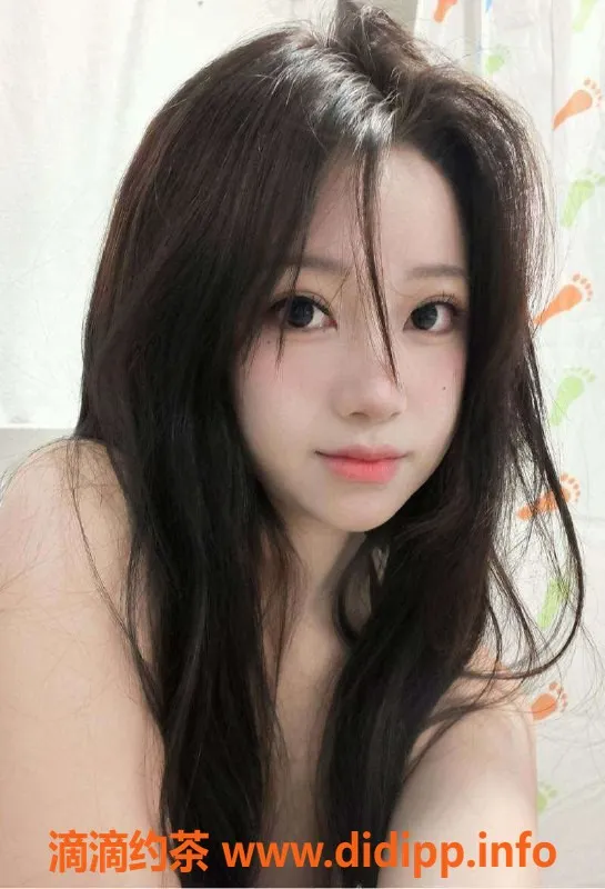 乌鲁木齐楼凤-高颜值艺考生，165长腿细腰，服务优质