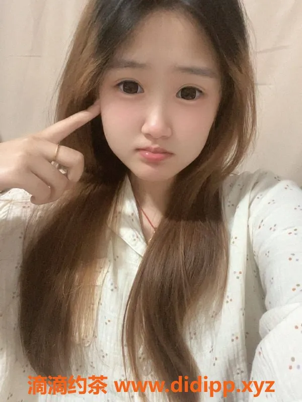 北京楼凤资源信息,丰台嫩妹菲菲，1200元超乖巧学生兼职