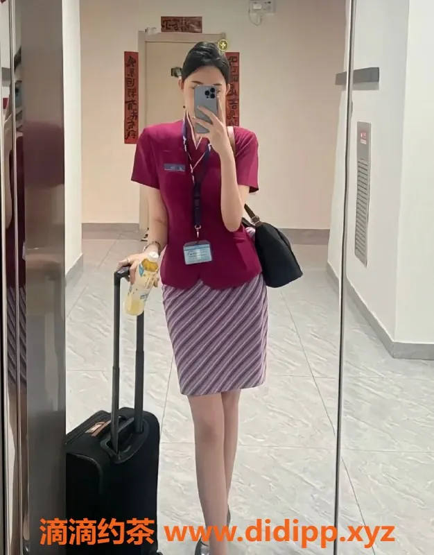 重庆楼凤-渝北清清，22岁170身高，C罩杯全套服务