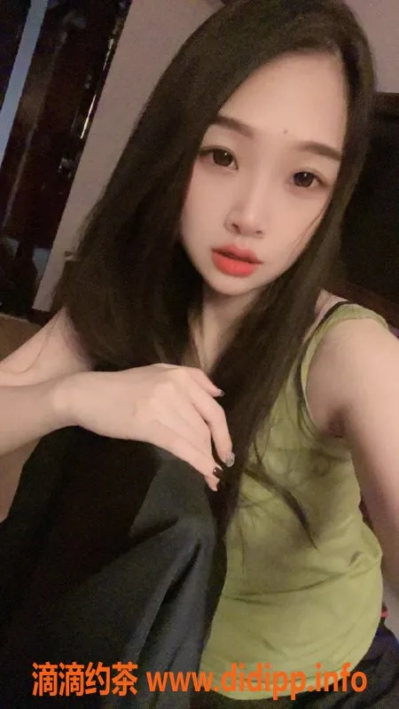 珠海楼凤-珠海拱北美少女，身材火辣服务优质