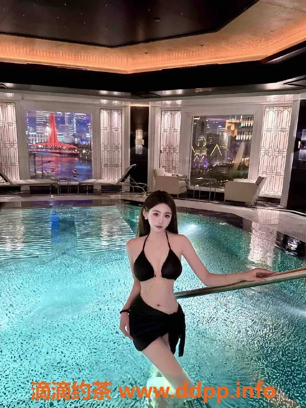 乌鲁木齐外围-乌市00后瑜伽女教师，86斤马甲线