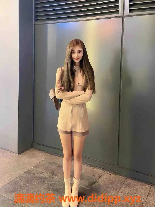 乌鲁木齐外围-维吾尔混血美女 170高22岁 时尚火辣 3000元起