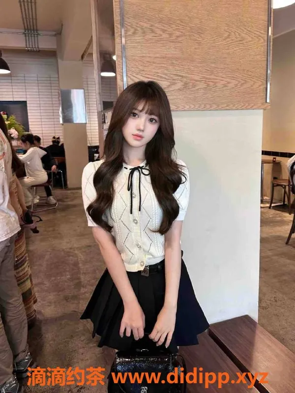 乌鲁木齐外围-乌市美女真白🐯，170高、天然优质，3000/P