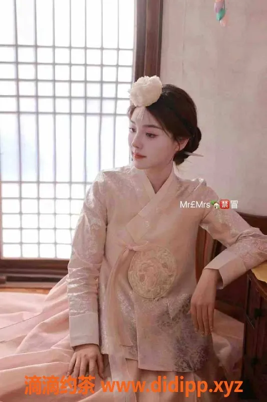 乌鲁木齐外围-乌市颜控首选，170cm/D罩杯温柔美女