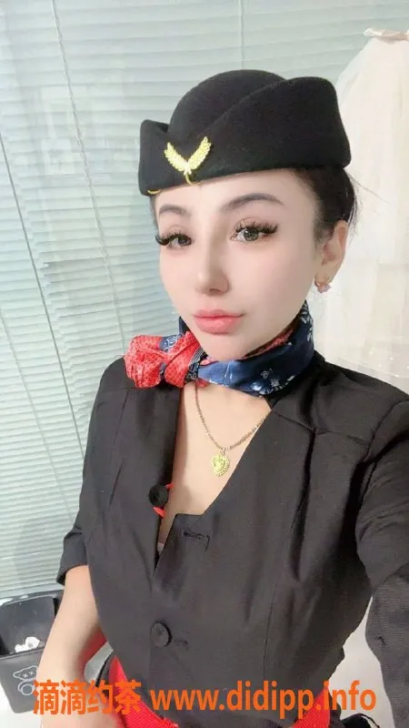 乌鲁木齐外围-乌市25岁168cm美女，102斤、接wt/69服务