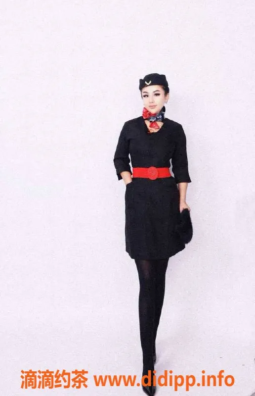 乌鲁木齐外围-乌市25岁168cm美女，102斤、接wt/69服务