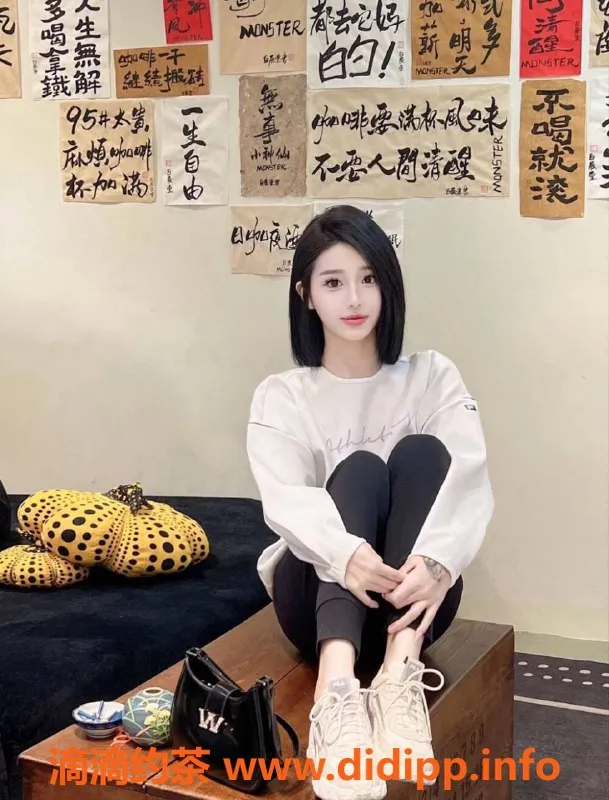 烟台楼凤-福山区高端8张起模特，服务一流