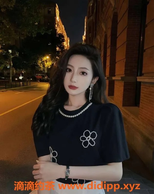 乌鲁木齐外围-乌市173D可纯可欲大圈妹子，3000一程