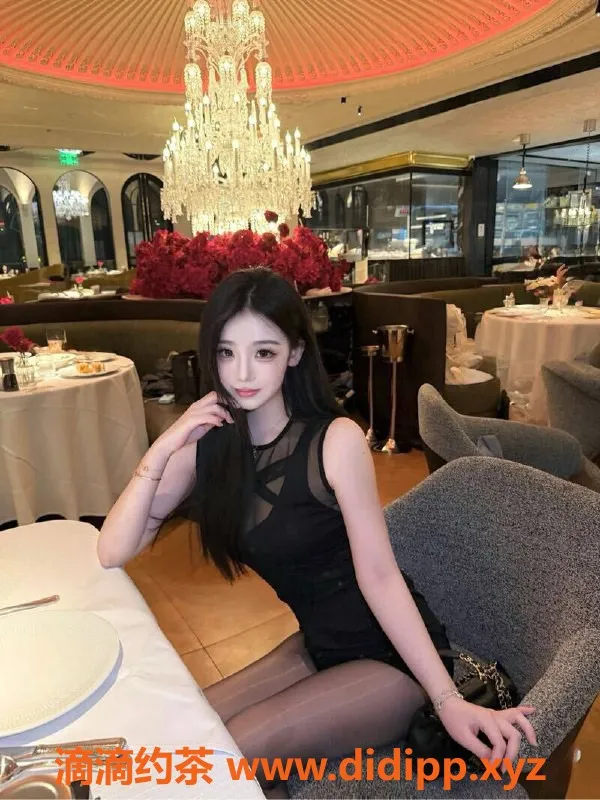 乌鲁木齐楼凤-乌鲁木齐罕见牛奶肌圈外女友，169高挑身材