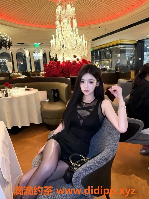 乌鲁木齐楼凤-乌鲁木齐罕见牛奶肌圈外女友，169高挑身材