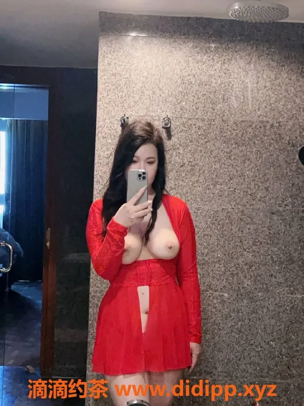 北京楼凤-朝阳区苹果姐姐，35岁，身高163，130斤，700元畅玩！