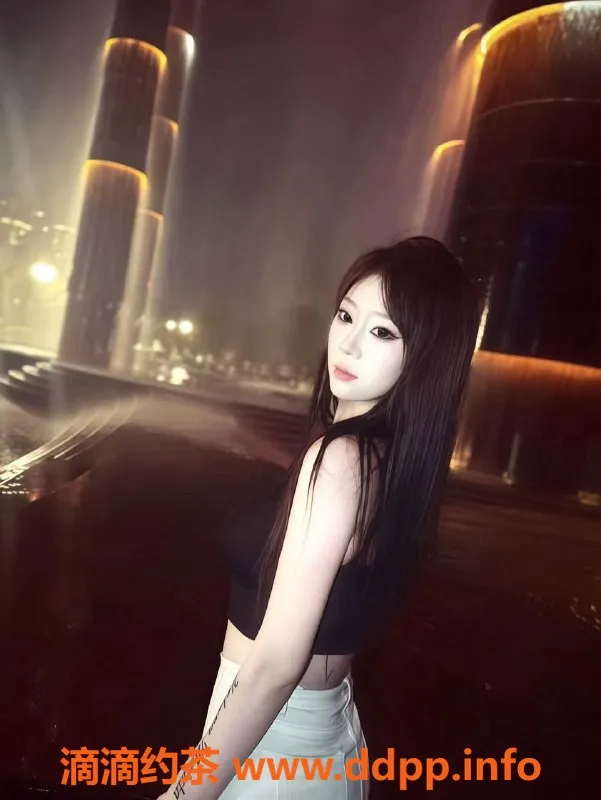 成都楼凤-武侯区嫩妹VV，童颜巨乳6p性价比高