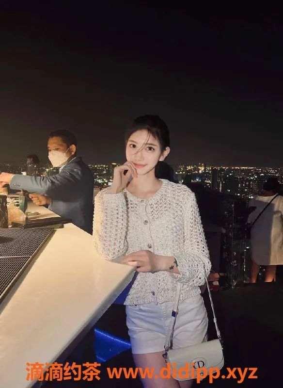 乌鲁木齐外围-乌市172D极品御姐 兼职可纯可御