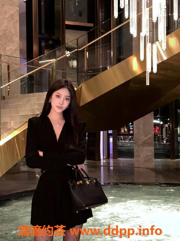 乌鲁木齐外围-乌市174cm妩媚妹子，D罩杯3000起