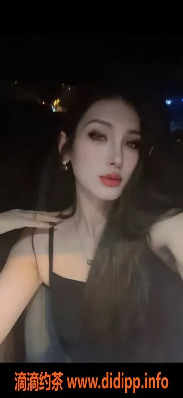 乌鲁木齐外围-乌市24岁大圈妹子，168身高，3000元起