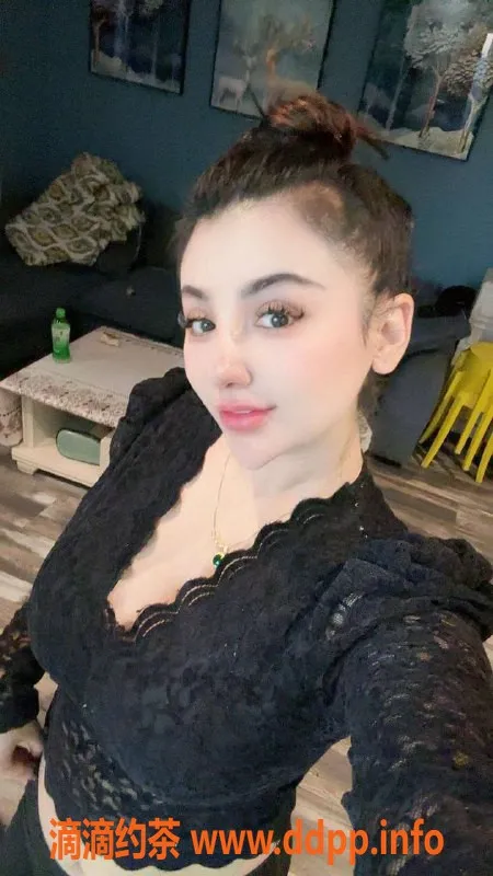 乌鲁木齐外围-乌市25岁大圈妹子，168cm，102斤，3000元起