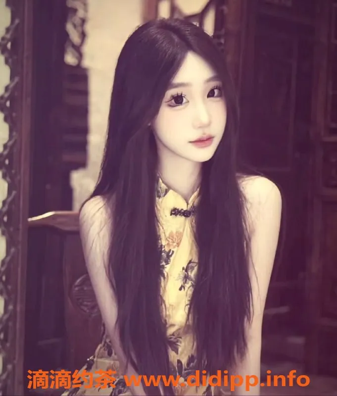 嘉兴楼凤-湖州平平，165身高86体重，冷白皮青春气息