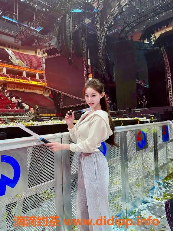 乌鲁木齐外围-乌市172D幼白妹子，3000元起，极品体验