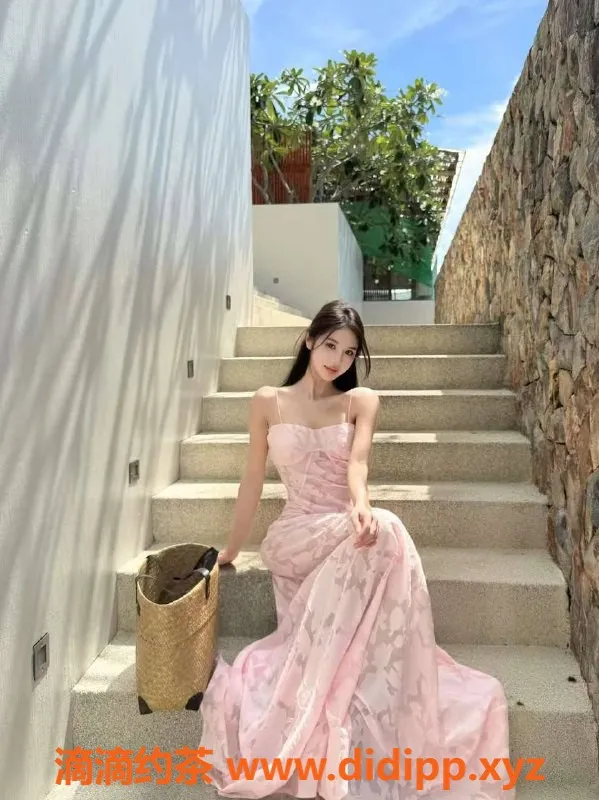 乌鲁木齐外围-乌市舞蹈生圈外女友，168高挑C罩杯