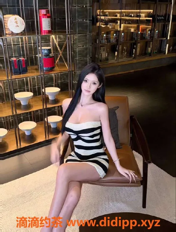 乌鲁木齐外围-乌市高素质女孩，172高挑身材，风骚妩媚