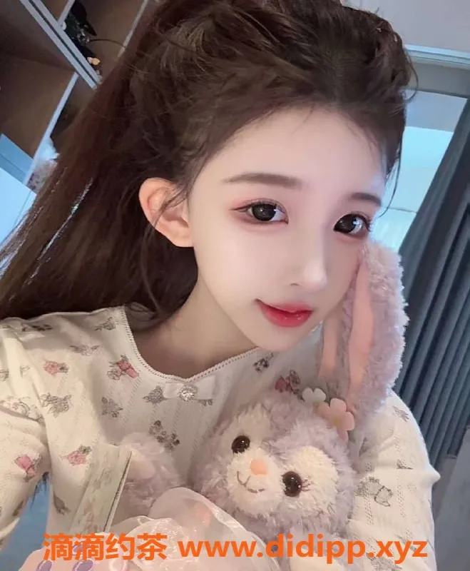 乌鲁木齐外围-乌市纯欲天花板，170cm C罩杯新妹子