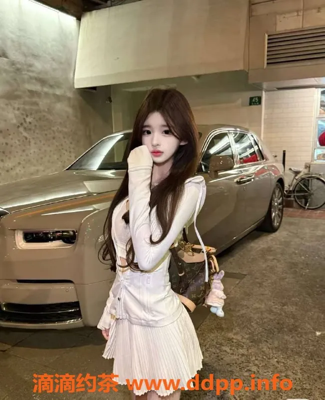 乌鲁木齐外围-乌市纯欲天花板，170cm C罩杯新妹子