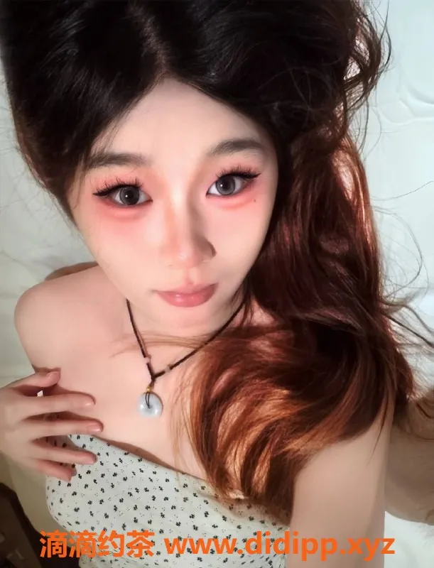 成都楼凤-武侯区兮兮，颜值9.0，身材9.5，课时费7/13