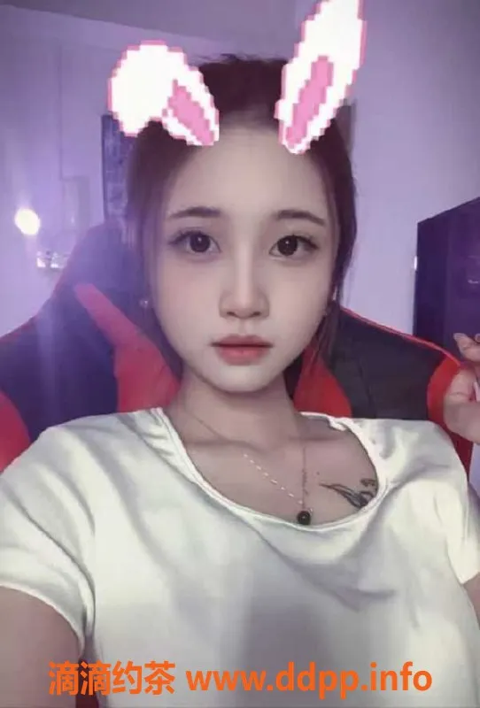 深圳楼凤-龙岗19岁芒果妹妹，身高162，茶水费500起