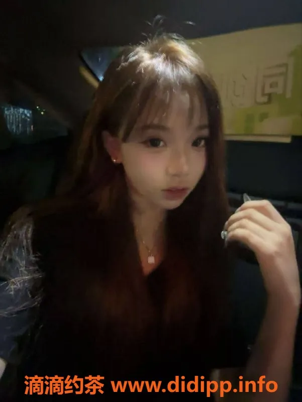 成都楼凤-武侯区嫩妹希希，6车项目全开，超有态度！