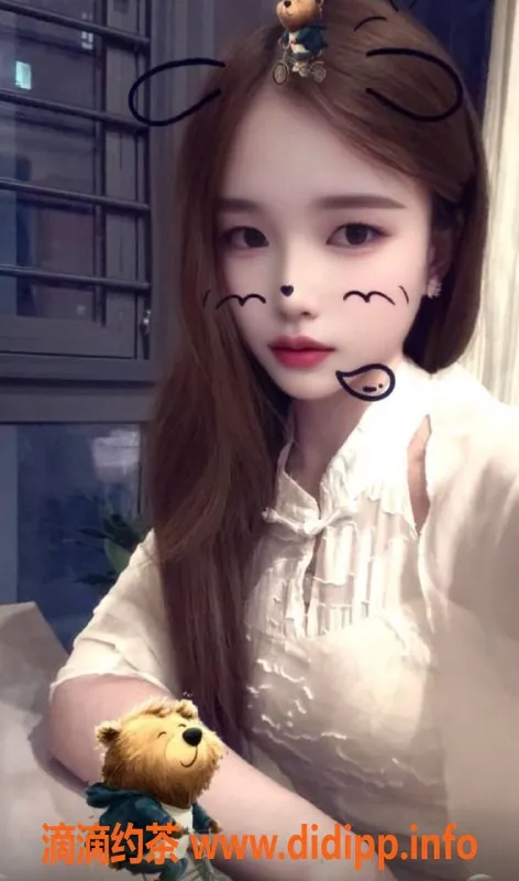 北京楼凤-朝阳工体乖巧美女诗艺，1K茶费，温柔可爱