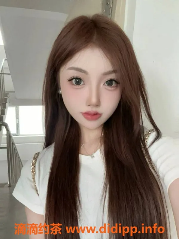 广州楼凤-天河小娘子，服务项目多，课费800