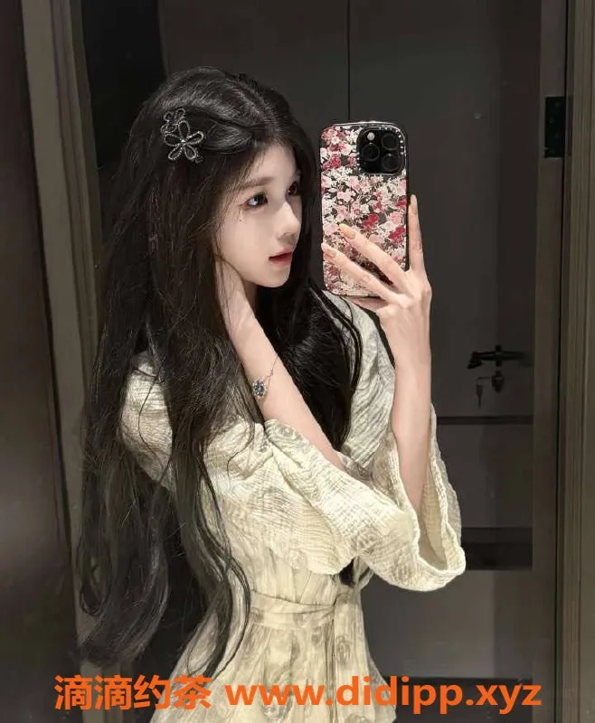 乌鲁木齐楼凤-170cm雪白肌肤C罩杯美女，45kg极致服务体验