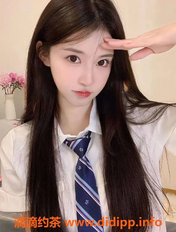 乌鲁木齐楼凤-代课大学生，168高97斤，纯欲服务来袭