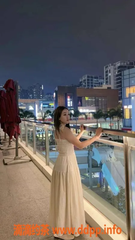 乌鲁木齐楼凤-新疆维吾尔族美女，165cm，49kg，36C