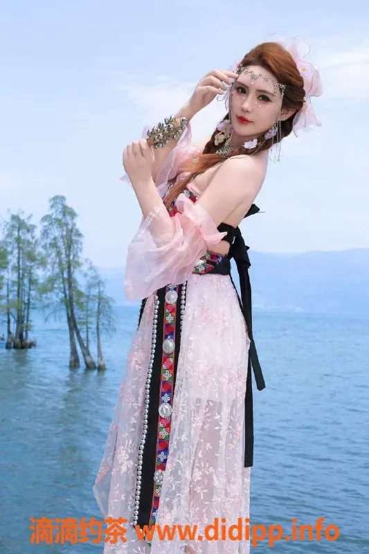 乌鲁木齐楼凤-24岁白皙少妇，175身高，D罩杯诱惑