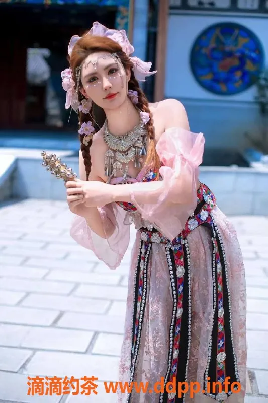 乌鲁木齐楼凤-24岁白皙少妇，175身高，D罩杯诱惑