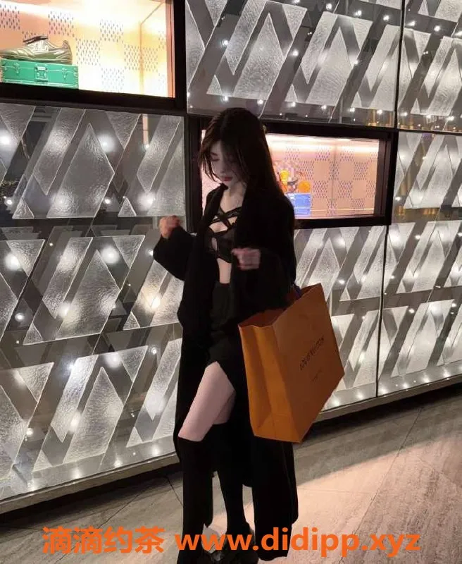 乌鲁木齐楼凤资源信息,170cm外纯内骚榨汁机，天然C罩杯