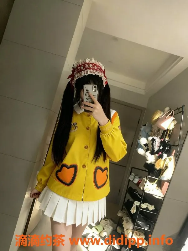 南昌楼凤-青山湖小甜妹，156cm 46kg 18岁服务多样